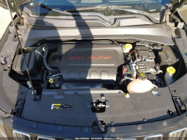 3C4NJCBB2JT462065 Jeep Compass Latitude Fwd