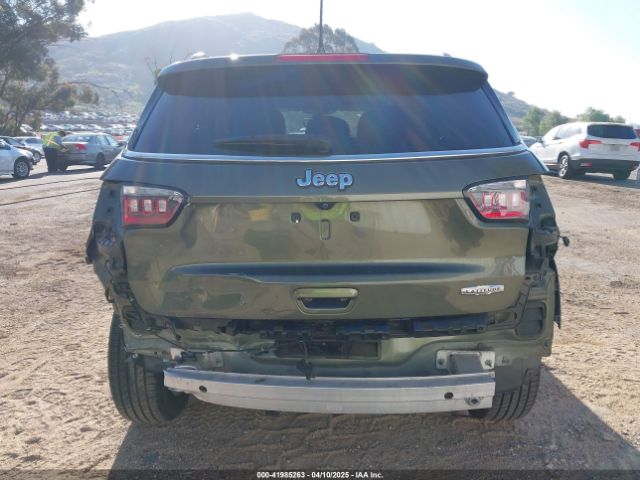 3C4NJCBB2JT462065 Jeep Compass Latitude Fwd
