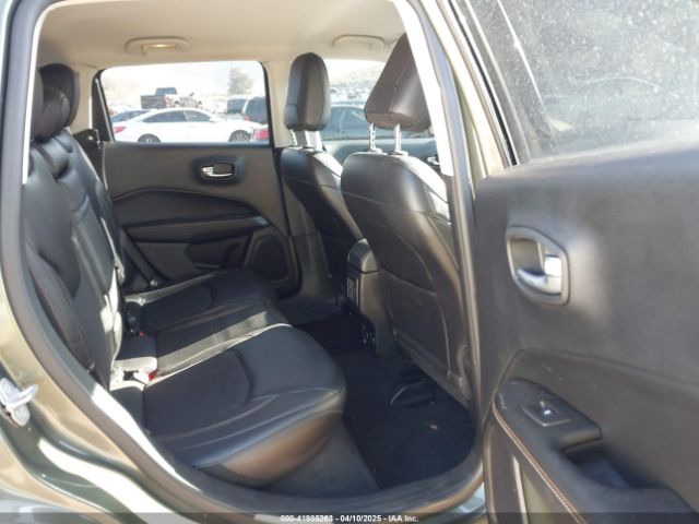 3C4NJCBB2JT462065 Jeep Compass Latitude Fwd