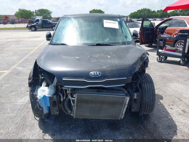 KNDJP3A56J7904245 KIA SOUL +