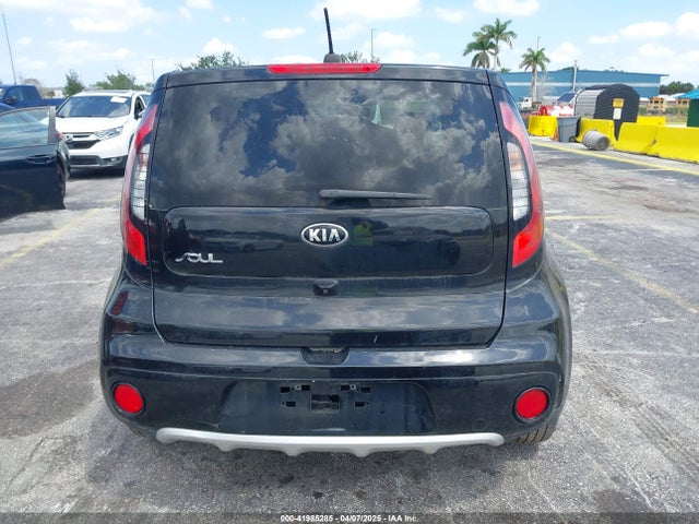 KNDJP3A56J7904245 KIA SOUL +