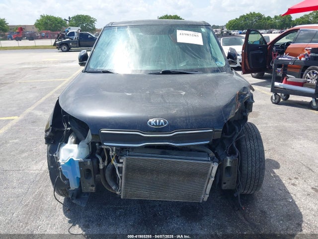 KNDJP3A56J7904245 KIA SOUL +