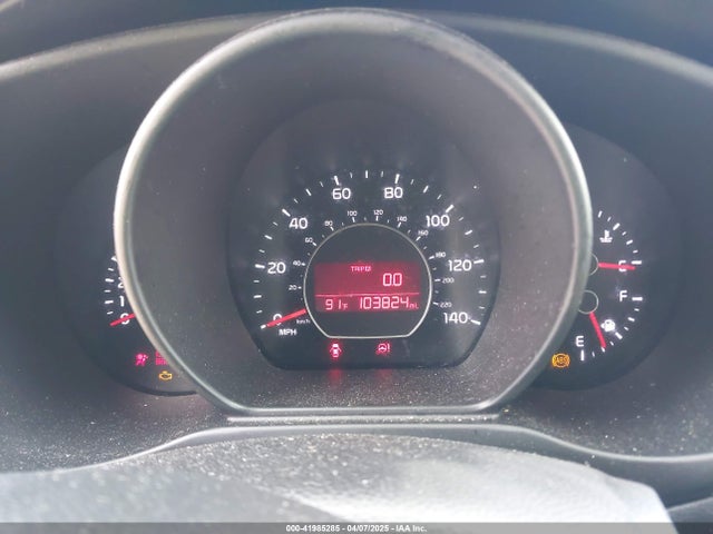 KNDJP3A56J7904245 KIA SOUL +