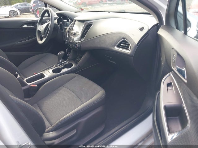 1G1BE5SM5H7249915 Chevrolet Cruze Lt Auto