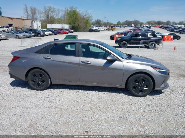 KMHLM4AJ7NU031662 Hyundai Elantra Hybrid Blue