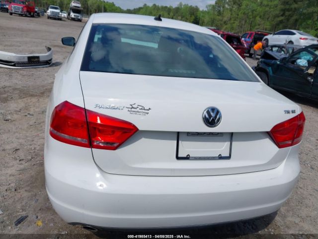 1VWBT7A36EC088217 Volkswagen Passat 1.8t Se
