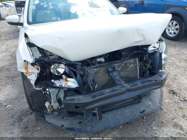 1VWBT7A36EC088217 Volkswagen Passat 1.8t Se