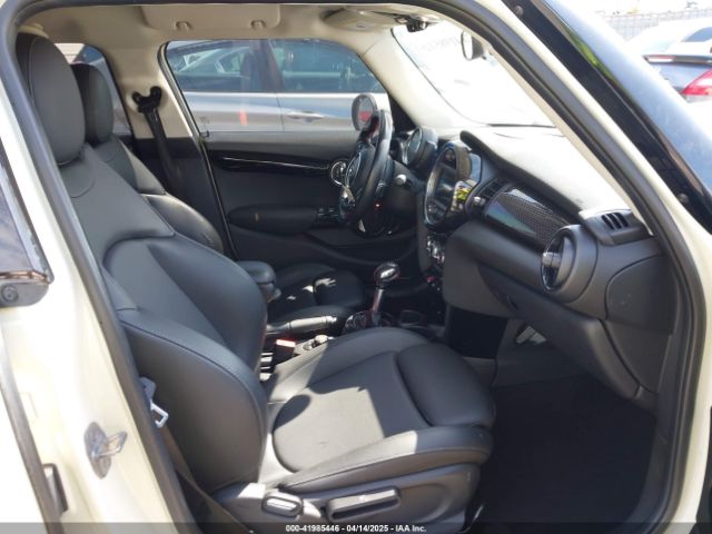 2019 MINI HARDTOP WMWXU3C51K2H87205 Photo 4