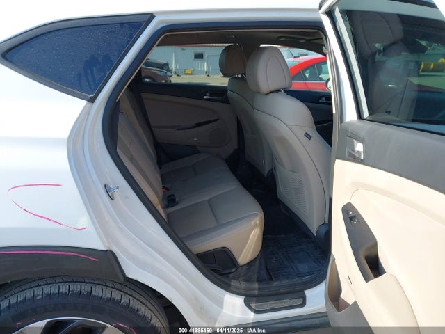 KM8J3CA25JU616845 Hyundai Tucson Limited