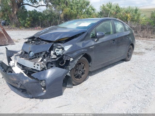 JTDKN3DU0F1975190 Toyota Prius Two