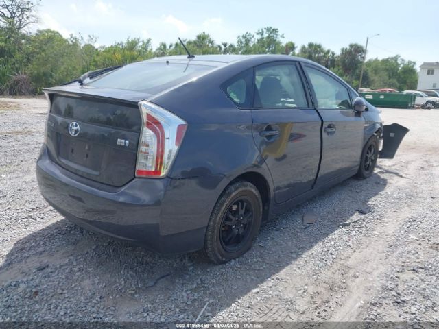 JTDKN3DU0F1975190 Toyota Prius Two