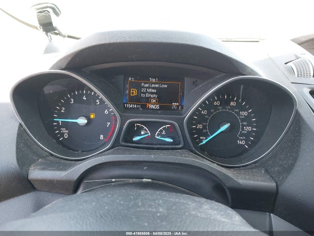 1FMCU0GD9HUB39750 Ford ESCAPE SE