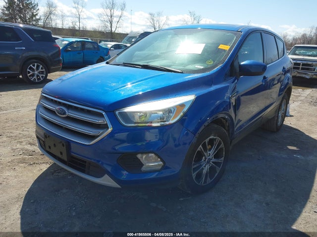 1FMCU0GD9HUB39750 Ford ESCAPE SE