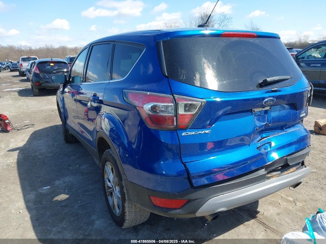 1FMCU0GD9HUB39750 Ford ESCAPE SE