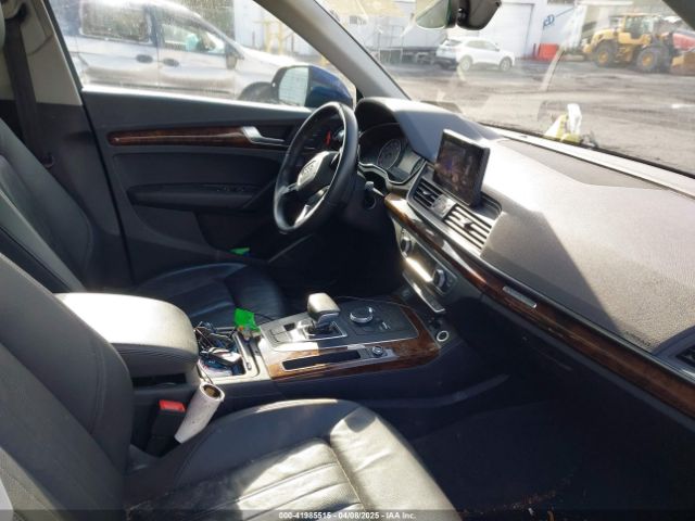 WA1ANAFY7J2115056 Audi Q5 2.0t Premium/2.0t Tech Premium