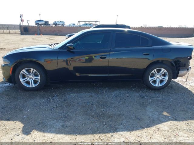 2C3CDXBGXFH741110 Dodge Charger Se