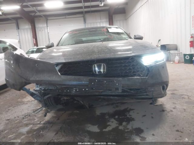 1HGCY2F83PA030842 Honda Accord Hybrid Touring