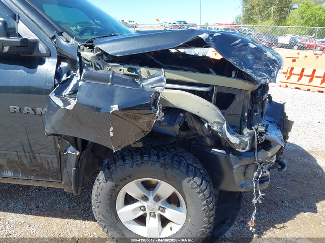 RAM 1500 Tradesman  4x4 6'4 Box 2018 1C6RR7FG2JS331802 Image 18