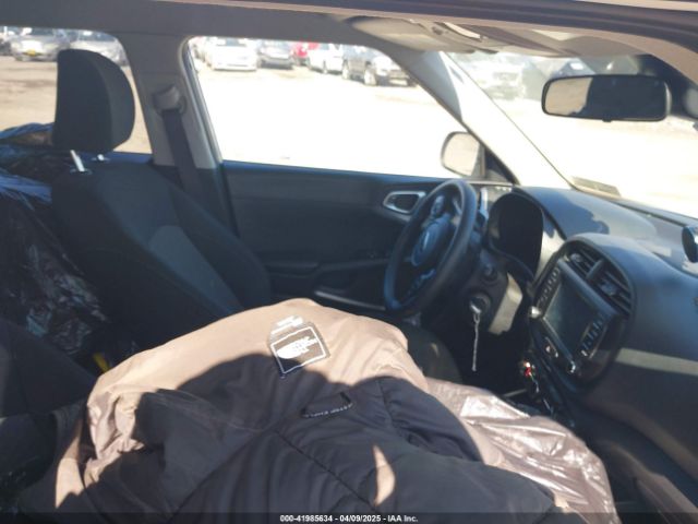 KNDJ23AUXL7003727 KIA SOUL S