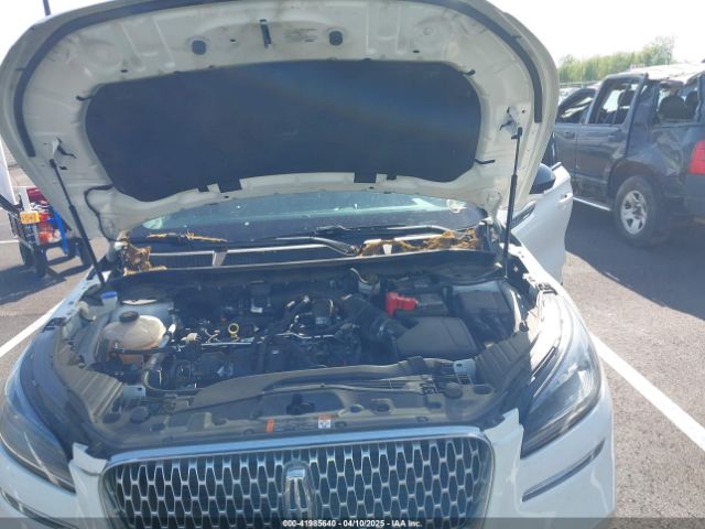 5LMCJ1C97MUL04587 Lincoln Corsair Standard
