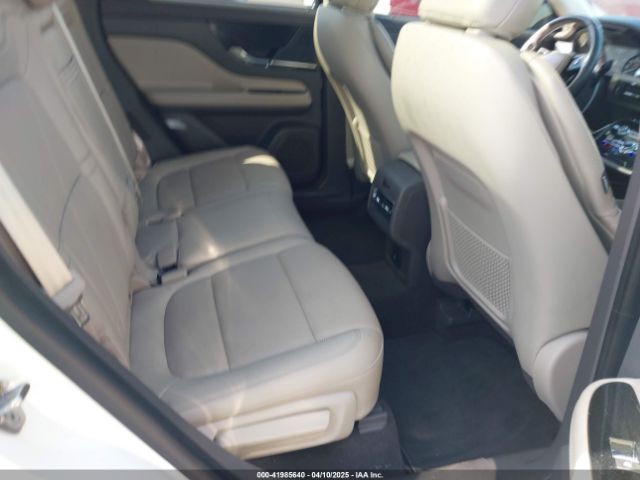 5LMCJ1C97MUL04587 Lincoln Corsair Standard
