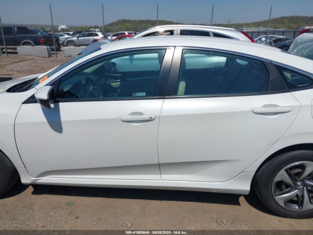 2HGFC2F61MH556913 Honda Civic Lx
