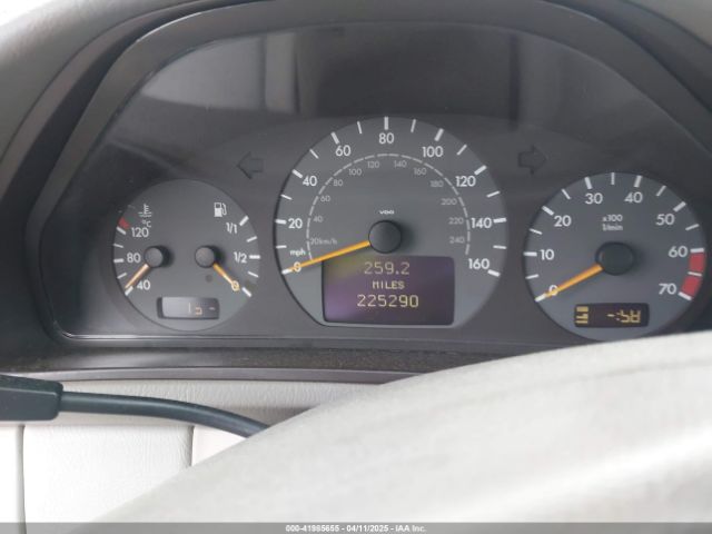 2002 MERCEDES-BENZ CLK 430 WDBLJ70G12T124097 Photo 6