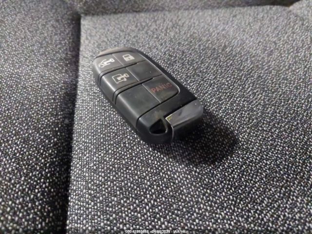 3C6LRVVG8RE129248 RAM Promaster 2500 Tradesman Low Roof 136 Wb W/pass Seat