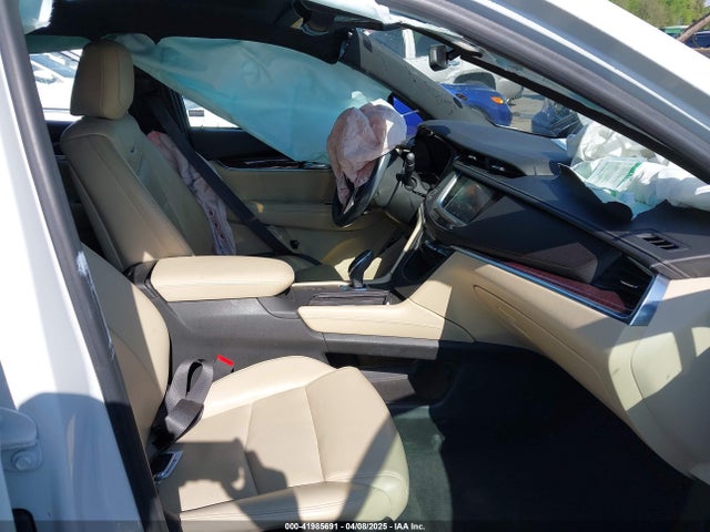 2017 CADILLAC XT5 1GYKNDRS8HZ202558 Photo 4