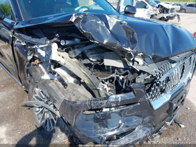 5LM5J7XC4LGL15397 Lincoln Aviator Reserve