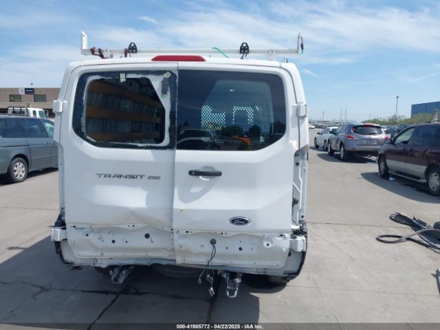 1FTYR1ZM2KKB02167 Ford Transit-250