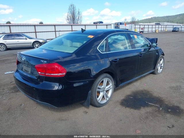 1VWBT7A30EC047968 Volkswagen Passat 1.8t Se