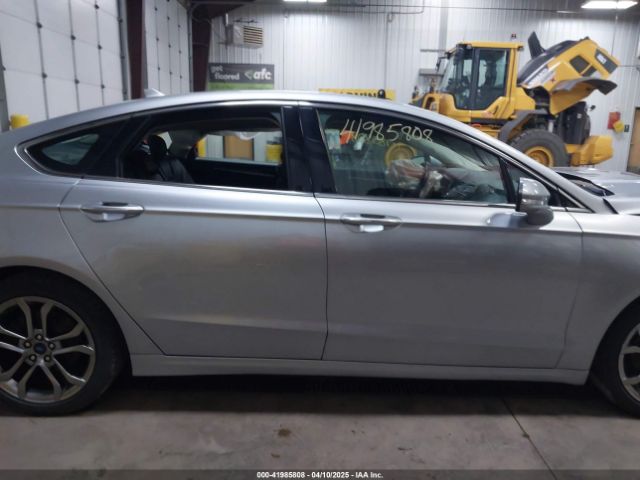 3FA6P0RU4LR148853 Ford Fusion Hybrid Titanium