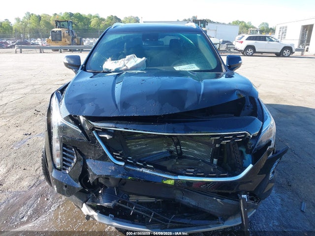 1GYFZCR43MF052422 Cadillac Xt4 Fwd Premium Luxury