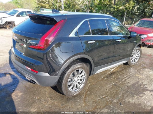 2021 CADILLAC XT4 1GYFZCR43MF052422 Photo 3
