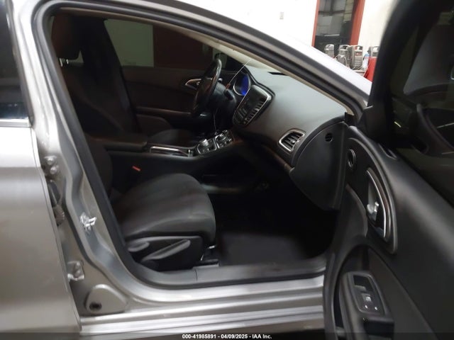 1C3CCCAB6GN102684 Chrysler 200 Limited