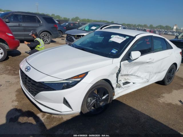 5NPLS4AG5NH060635 Hyundai ELANTRA SEL