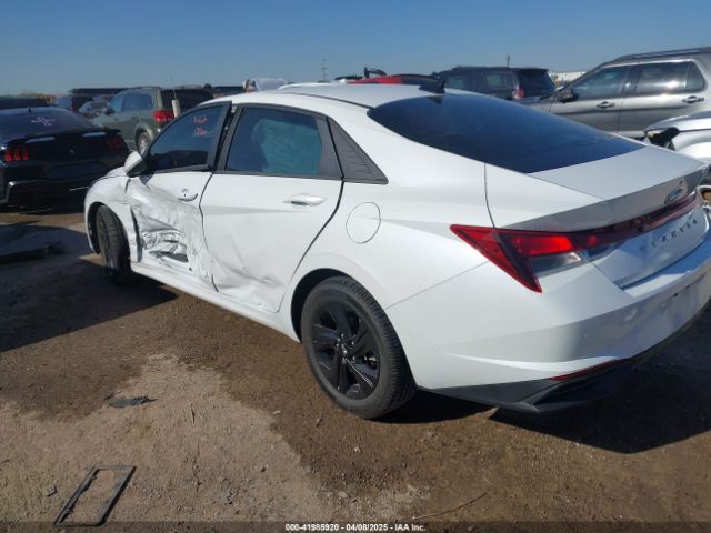 5NPLS4AG5NH060635 Hyundai ELANTRA SEL