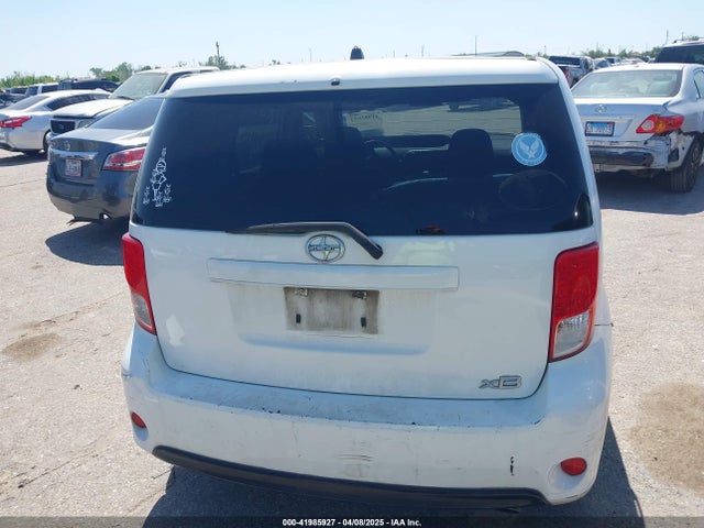 Scion XB 2014 JTLZE4FE9EJ056124 Image 16
