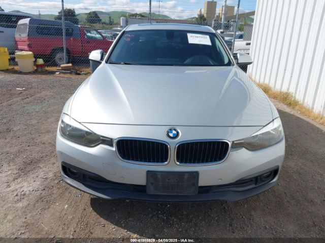 WBA8A9C5XGK619146 BMW 320i