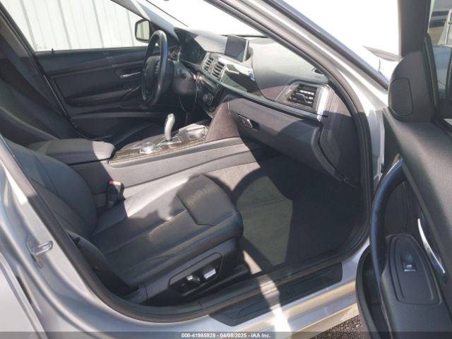WBA8A9C5XGK619146 BMW 320i