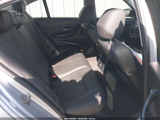 WBA8A9C5XGK619146 BMW 320i