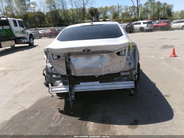 3FA6P0HD2KR186307 Ford FUSION SE