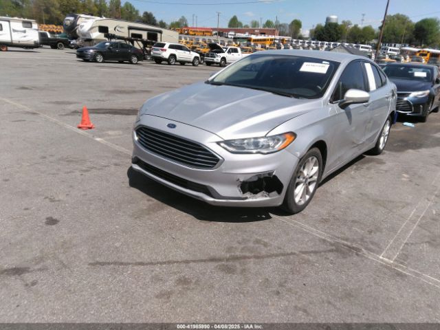 3FA6P0HD2KR186307 Ford FUSION SE