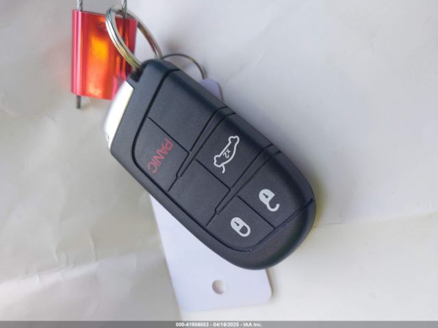 2C3CCAAG3EH237157 Chrysler 300
