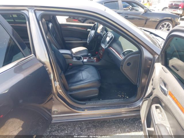 2C3CCAAG3EH237157 Chrysler 300