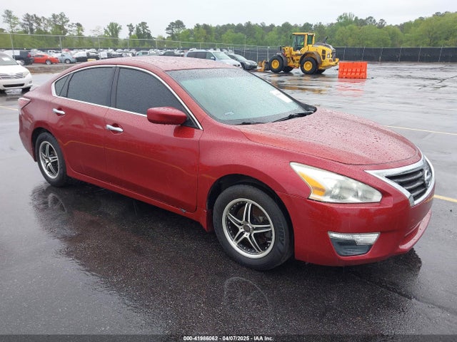 Nissan Altima 2.5 S 2015 1N4AL3AP0FC443304 Image 1