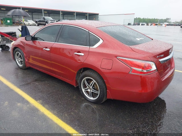 Nissan Altima 2.5 S 2015 1N4AL3AP0FC443304 Image 3