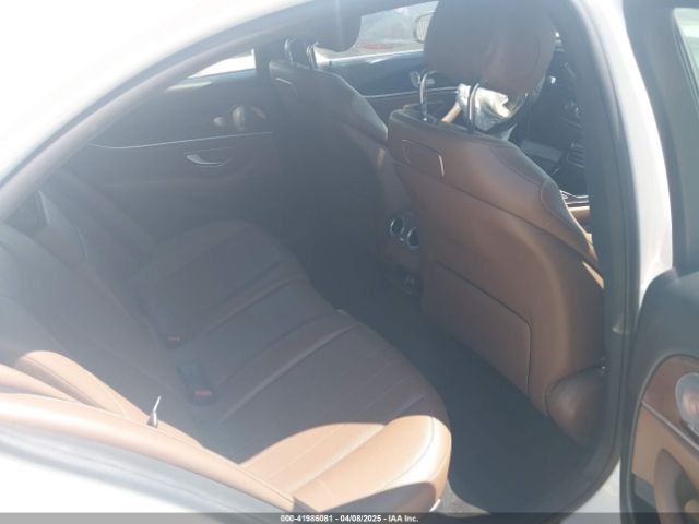 WDDZF4JB4JA370821 Mercedes-Benz E 300