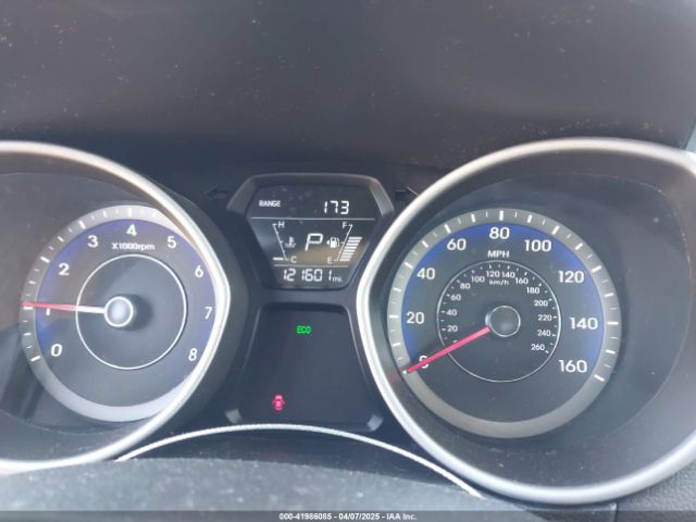 KMHDH4AE4FU226275 Hyundai ELANTRA SE